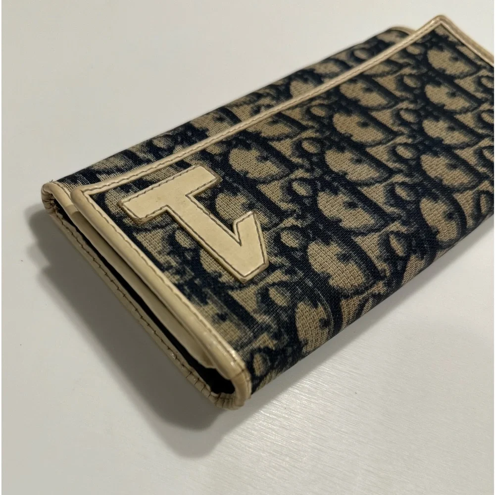 Dior trotter long wallet with provided sling
